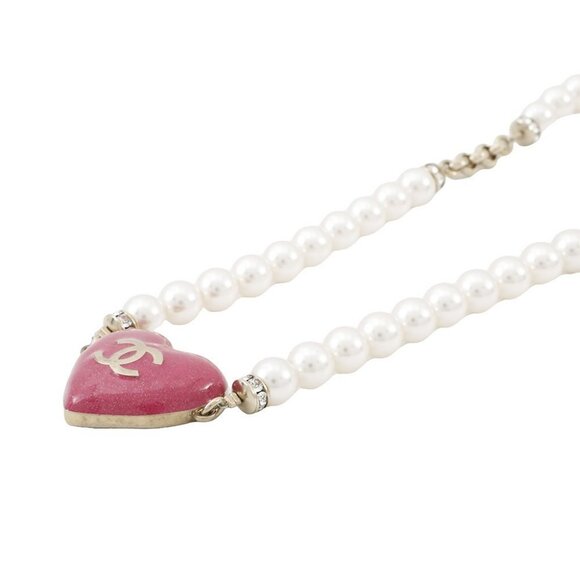 CHANEL Heart Rhinestone Pearl Long Necklace Gold Plated/Rhinestone/Faux Pearl - Picture 2 of 12